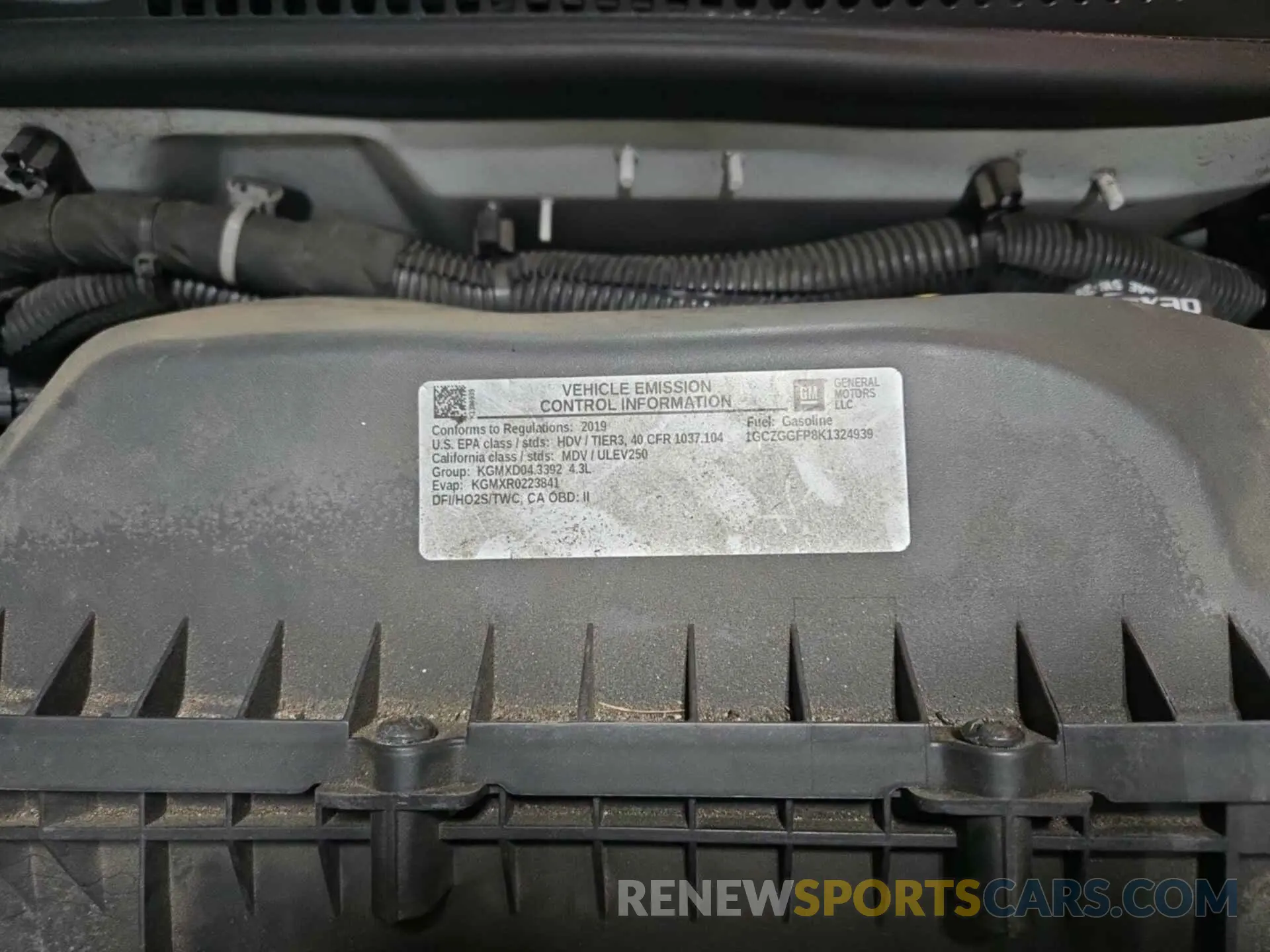 29 fotografías del automóvil dañado 1GCZGGFP8K1324939 CHEVROLET EXPRESS G3500 2019