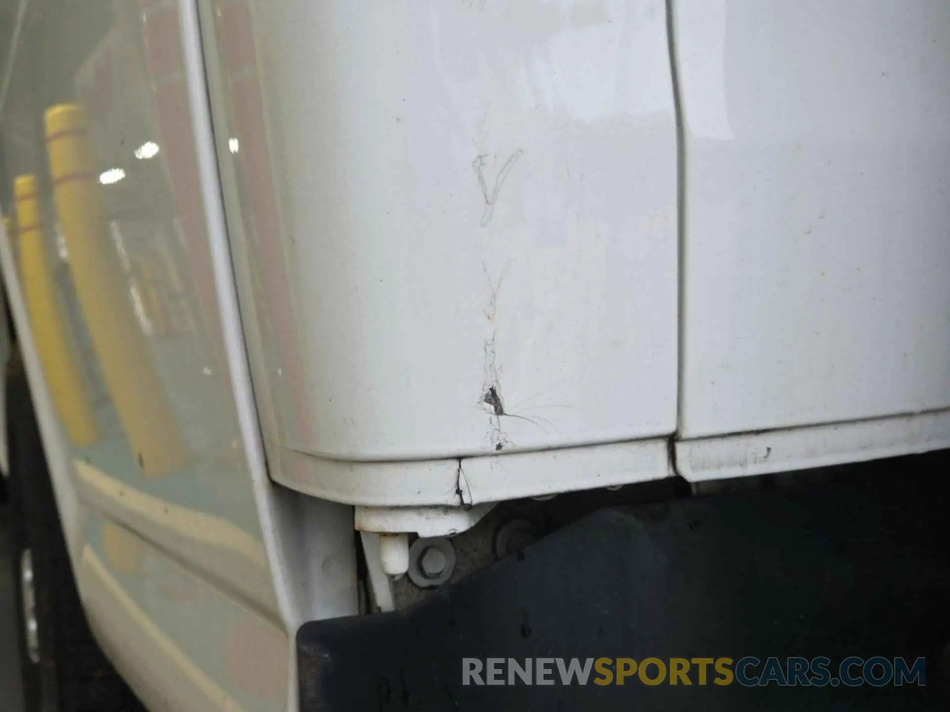 32 fotografías del automóvil dañado 1GCZGGFP8K1324939 CHEVROLET EXPRESS G3500 2019