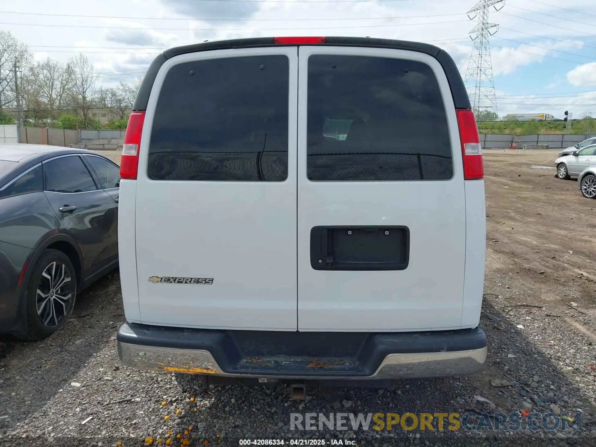 16 fotografías del automóvil dañado 1GAZGPFG0L1243105 CHEVROLET EXPRESS PASSENGER 2020