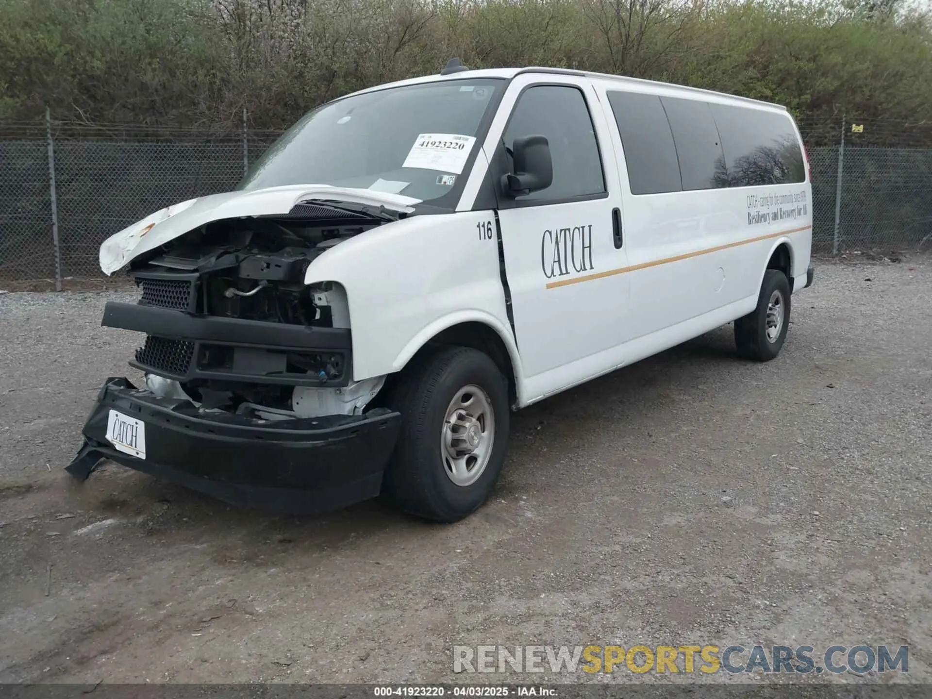 2 fotografías del automóvil dañado 1GAZGNFP2P1137216 CHEVROLET EXPRESS PASSENGER 2023
