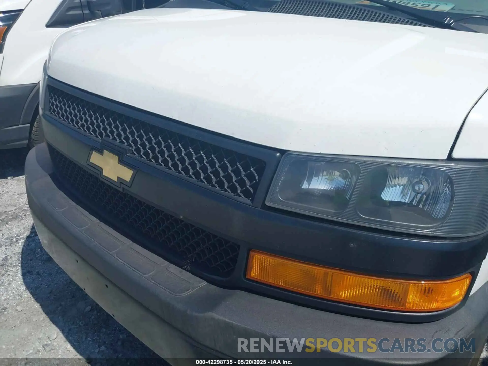 6 fotografías del automóvil dañado 1GAZGNFP7P1133565 CHEVROLET EXPRESS PASSENGER 2023