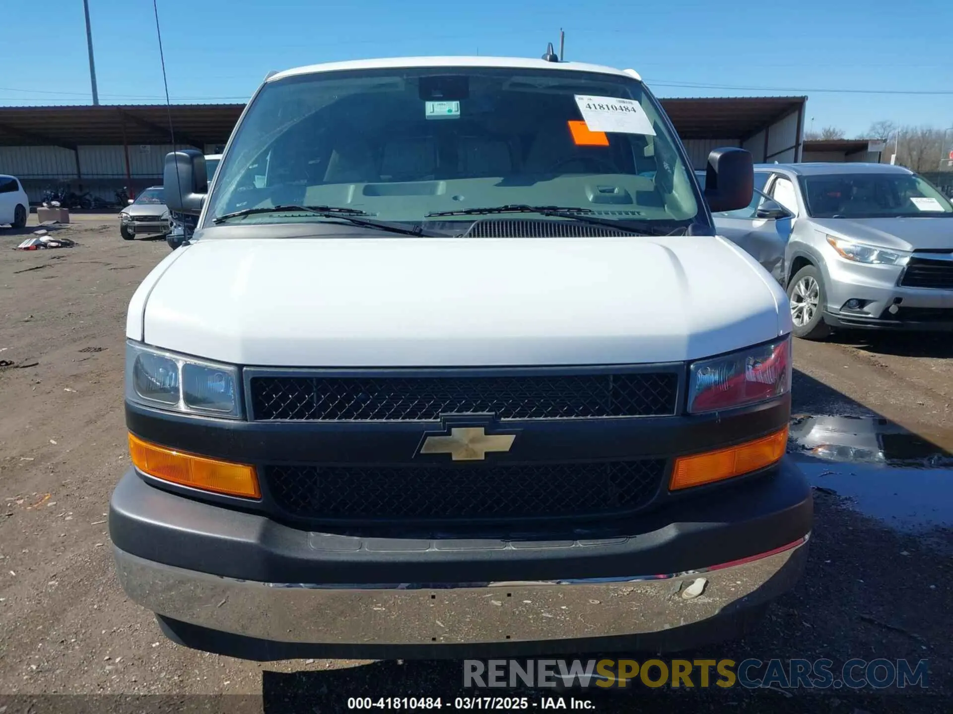 12 fotografías del automóvil dañado 1GAZGPFP3P1175047 CHEVROLET EXPRESS PASSENGER 2023