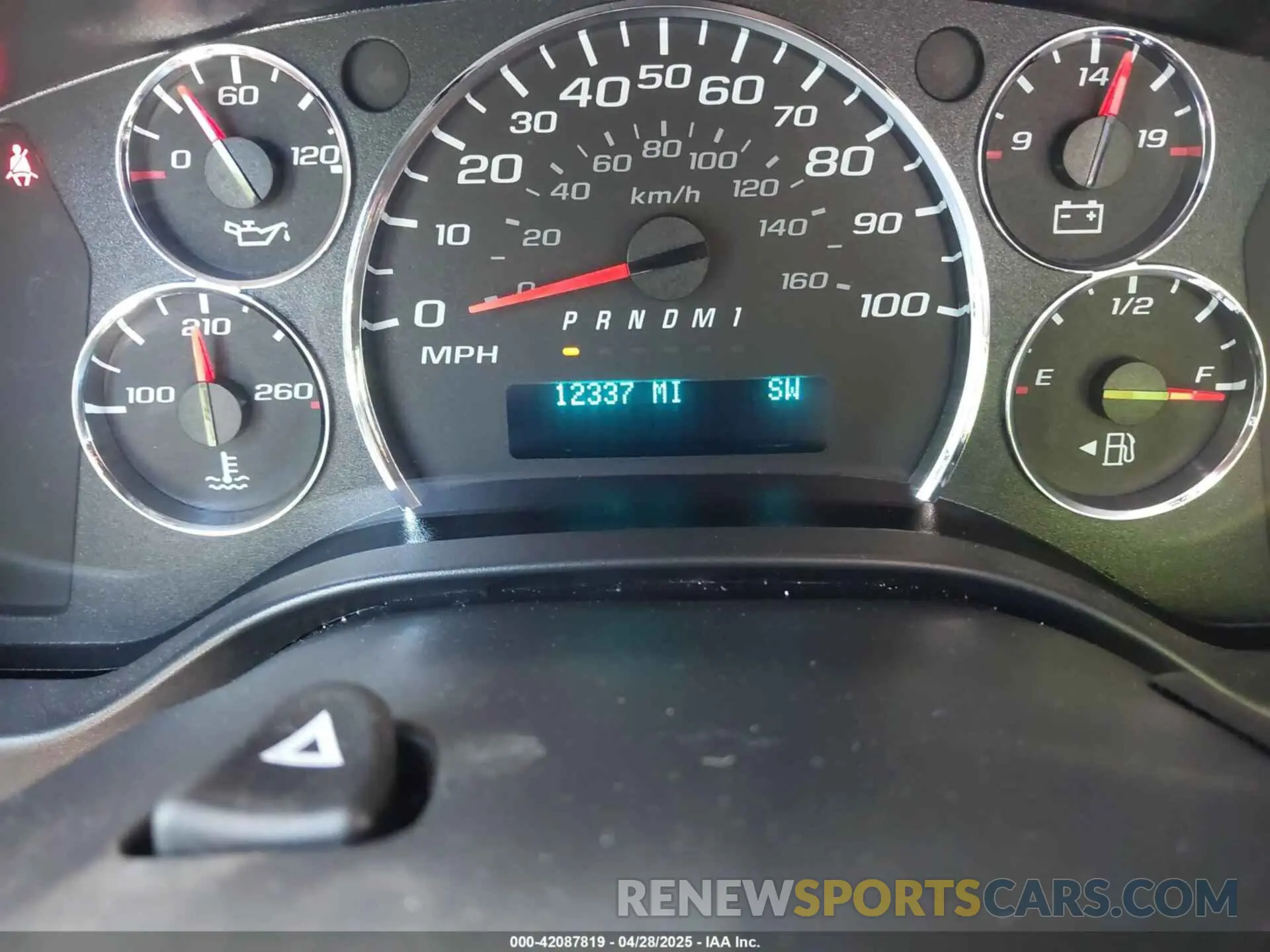 7 fotografías del automóvil dañado 1GAZGPF79S1100720 CHEVROLET EXPRESS PASSENGER 2025
