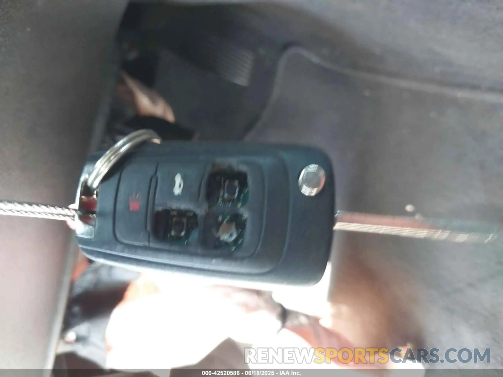 11 fotografías del automóvil dañado 1G1105S31KU134710 CHEVROLET IMPALA 2019