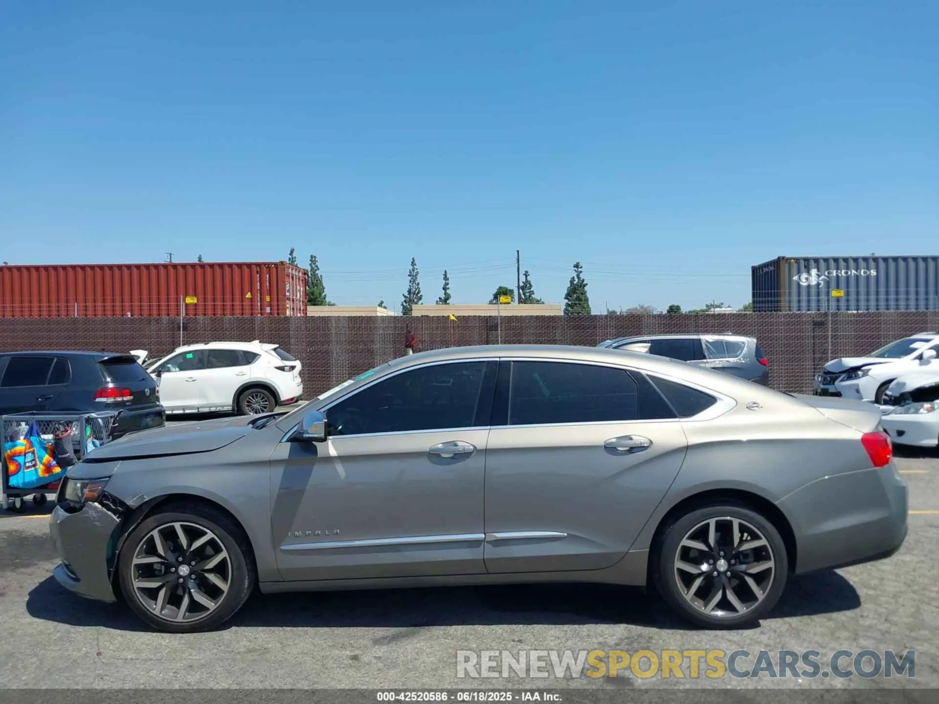 14 fotografías del automóvil dañado 1G1105S31KU134710 CHEVROLET IMPALA 2019