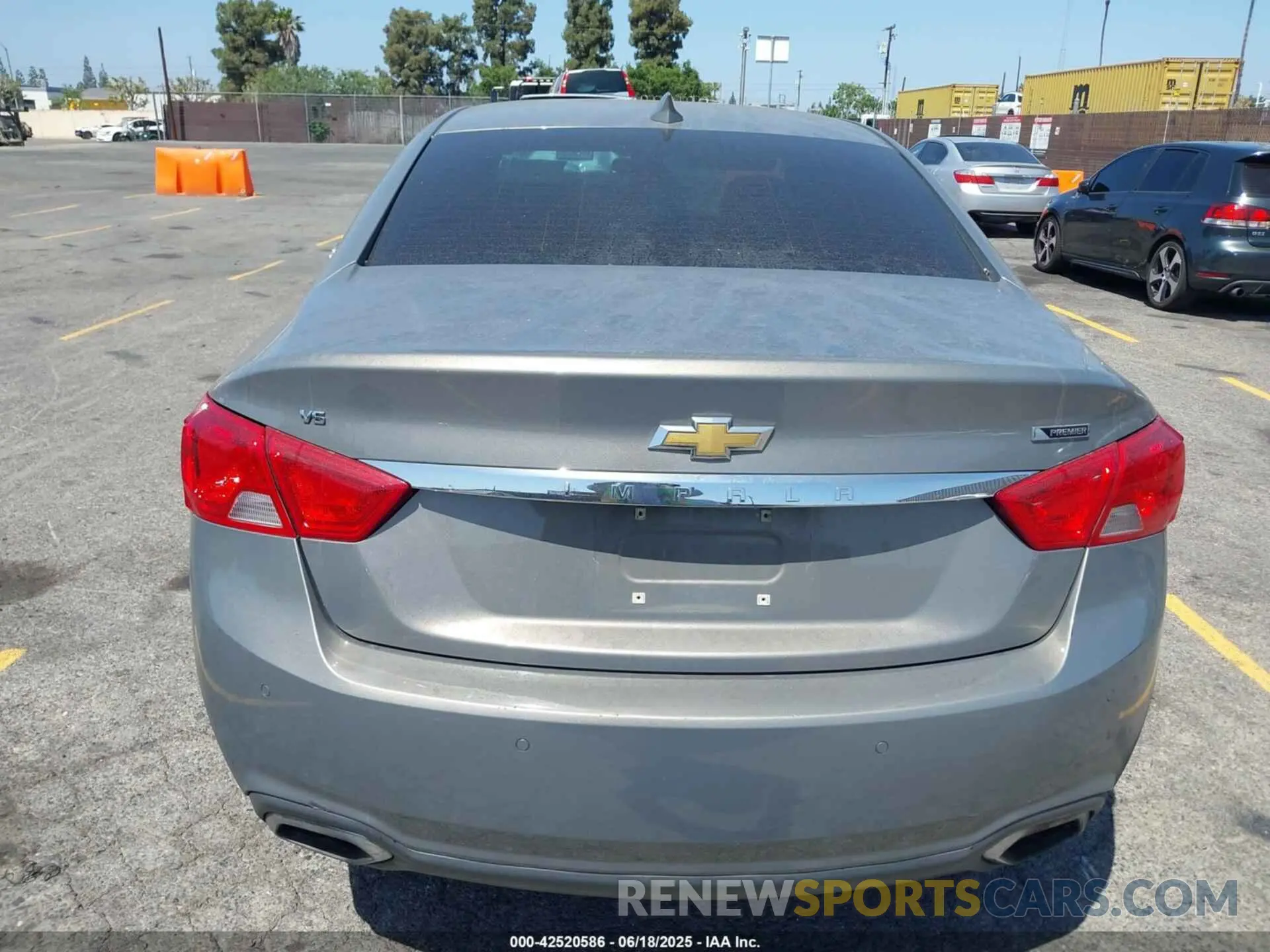 16 fotografías del automóvil dañado 1G1105S31KU134710 CHEVROLET IMPALA 2019