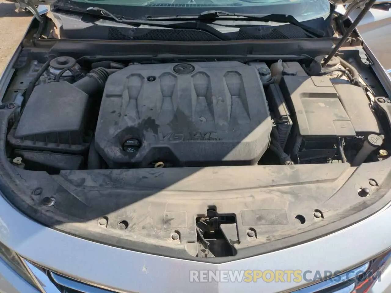 11 fotografías del automóvil dañado 1G1105S32KU112537 CHEVROLET IMPALA 2019