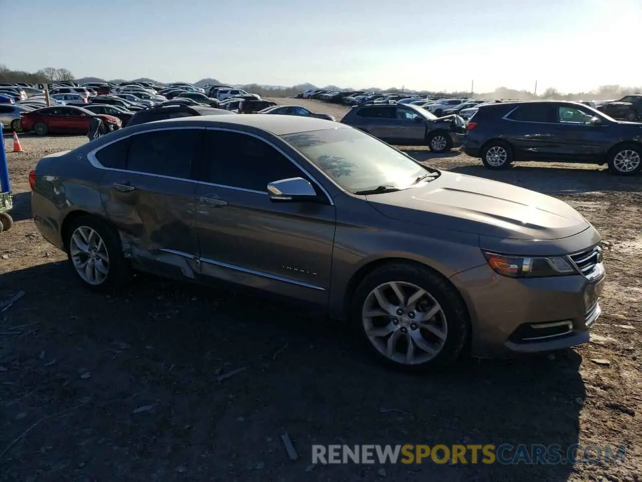4 fotografías del automóvil dañado 1G1105S33KU107105 CHEVROLET IMPALA 2019