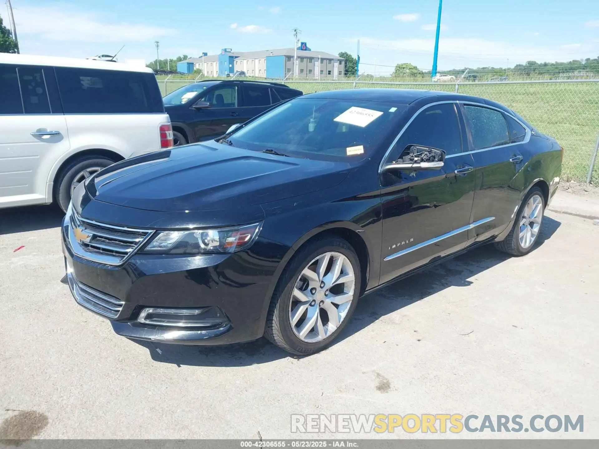 2 fotografías del automóvil dañado 1G1105S35KU137402 CHEVROLET IMPALA 2019