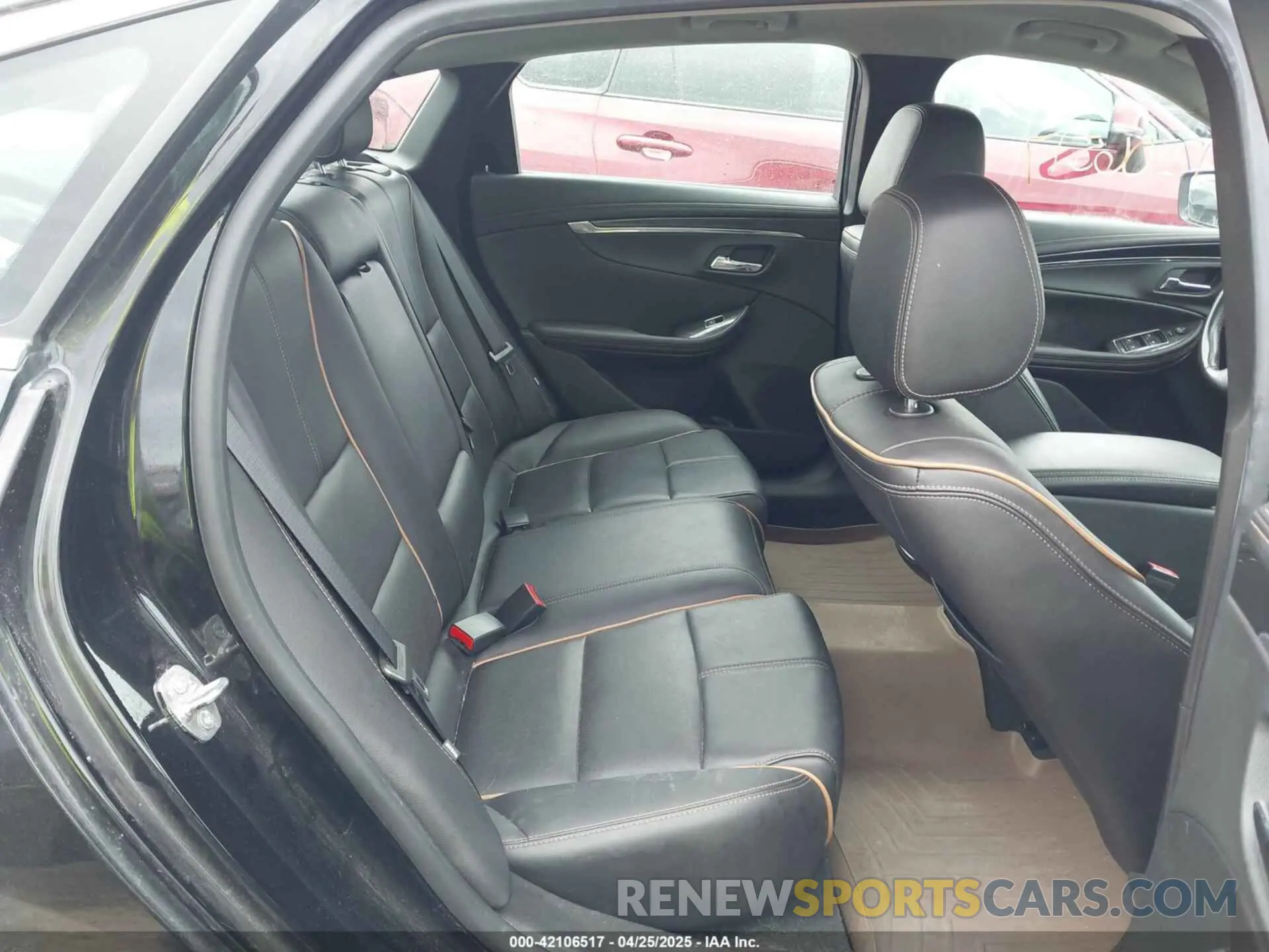 8 fotografías del automóvil dañado 1G1105S36KU105588 CHEVROLET IMPALA 2019