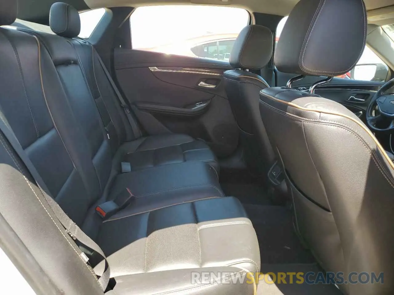 10 fotografías del automóvil dañado 1G1105S38KU112669 CHEVROLET IMPALA 2019