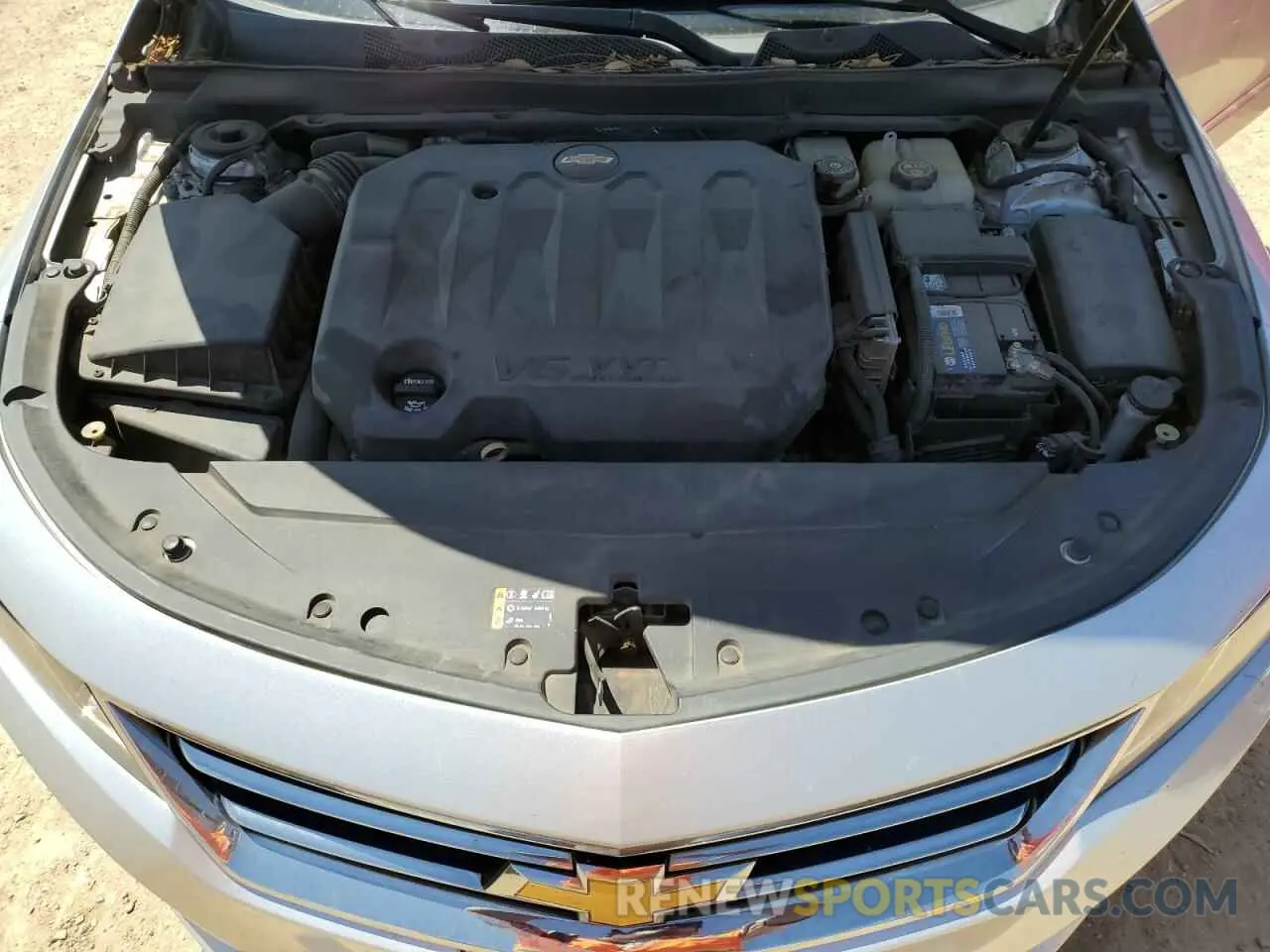 11 fotografías del automóvil dañado 1G1105S38KU112669 CHEVROLET IMPALA 2019