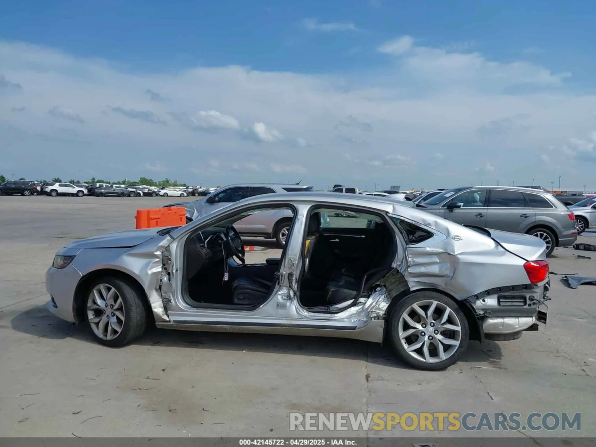 15 fotografías del automóvil dañado 1G1105S38KU115426 CHEVROLET IMPALA 2019
