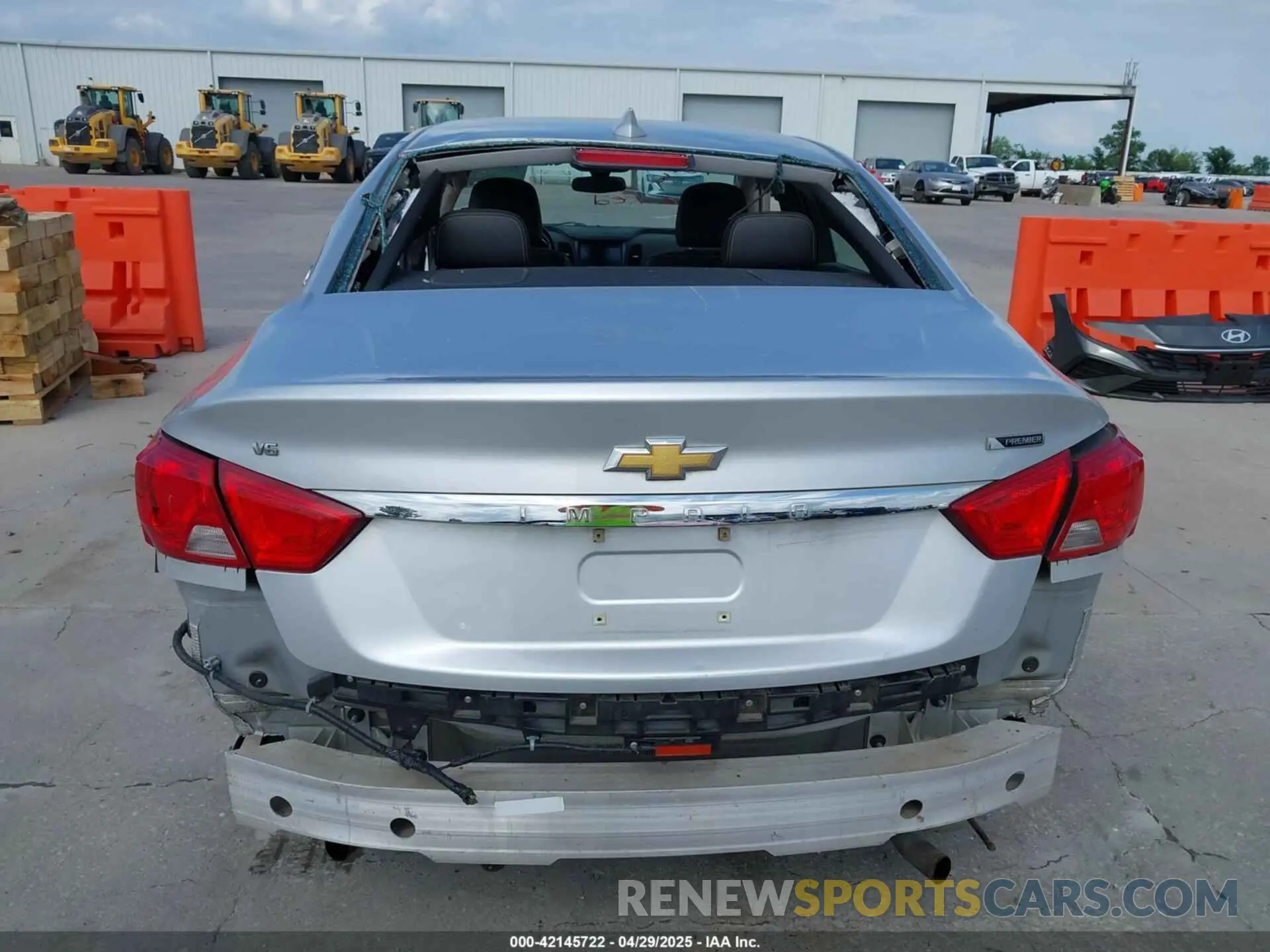17 fotografías del automóvil dañado 1G1105S38KU115426 CHEVROLET IMPALA 2019