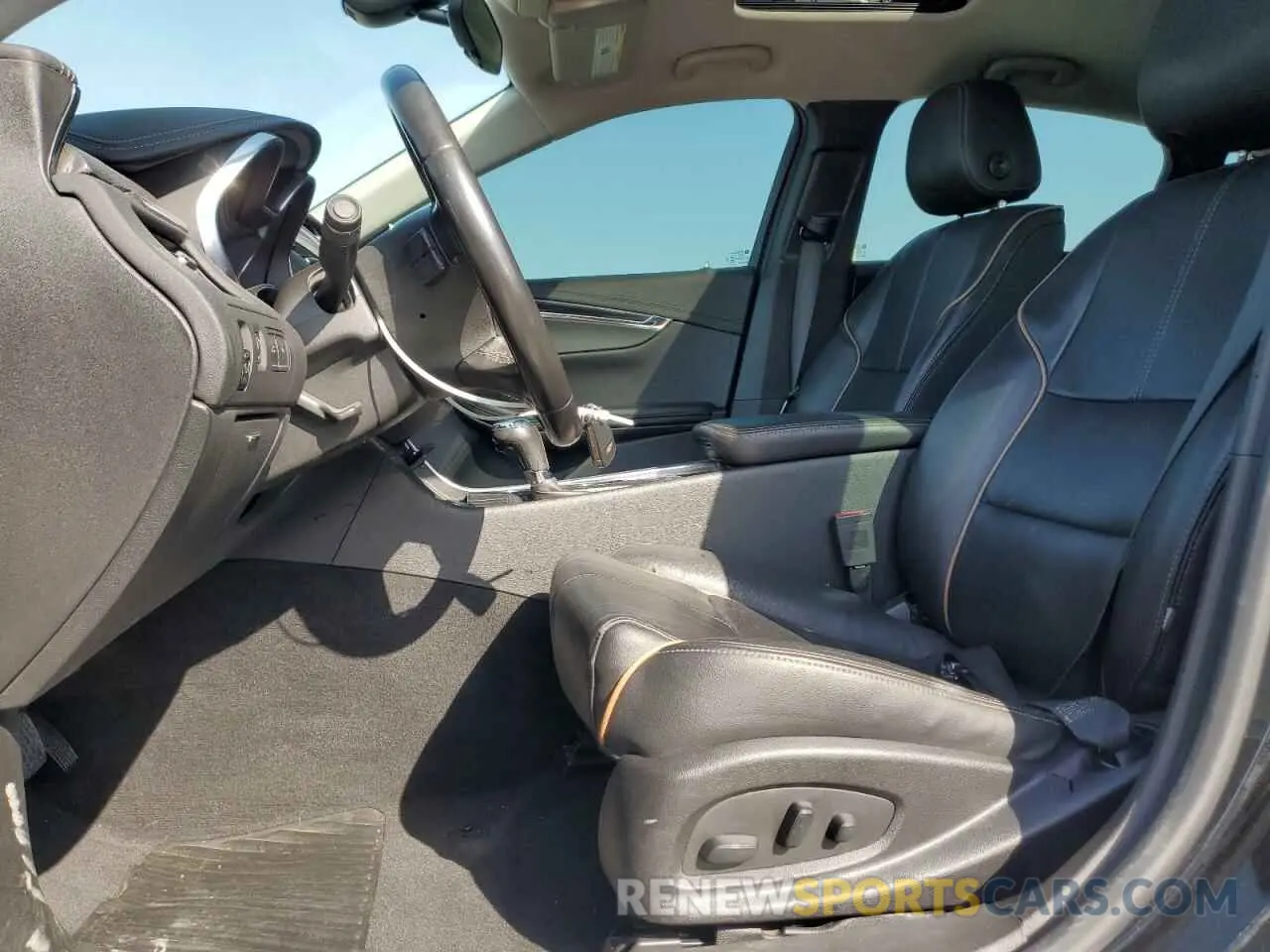 7 fotografías del automóvil dañado 1G1105S39KU104516 CHEVROLET IMPALA 2019