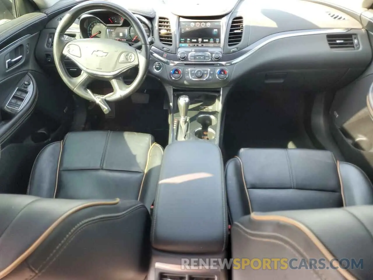 8 fotografías del automóvil dañado 1G1105S39KU104516 CHEVROLET IMPALA 2019