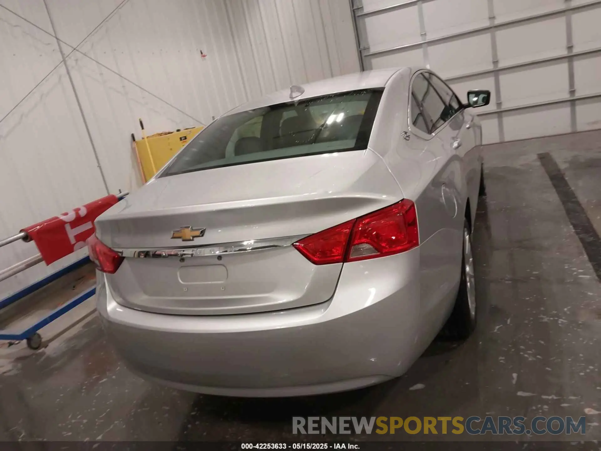 16 fotografías del automóvil dañado 1G11X5SA8KU115419 CHEVROLET IMPALA 2019