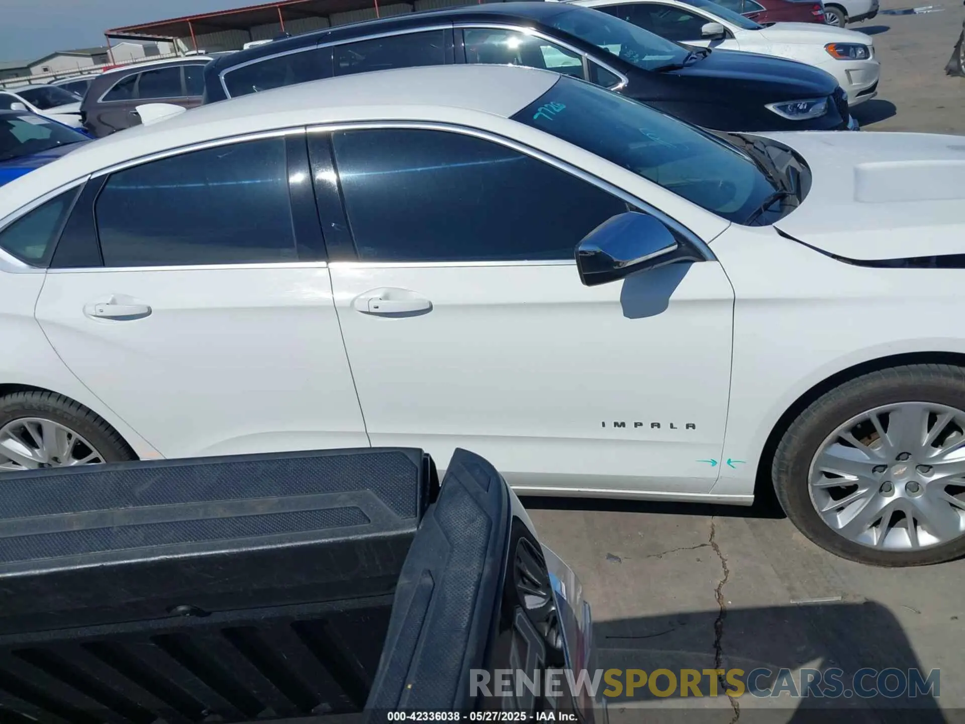 14 fotografías del automóvil dañado 1G11Y5SA6KU144785 CHEVROLET IMPALA 2019