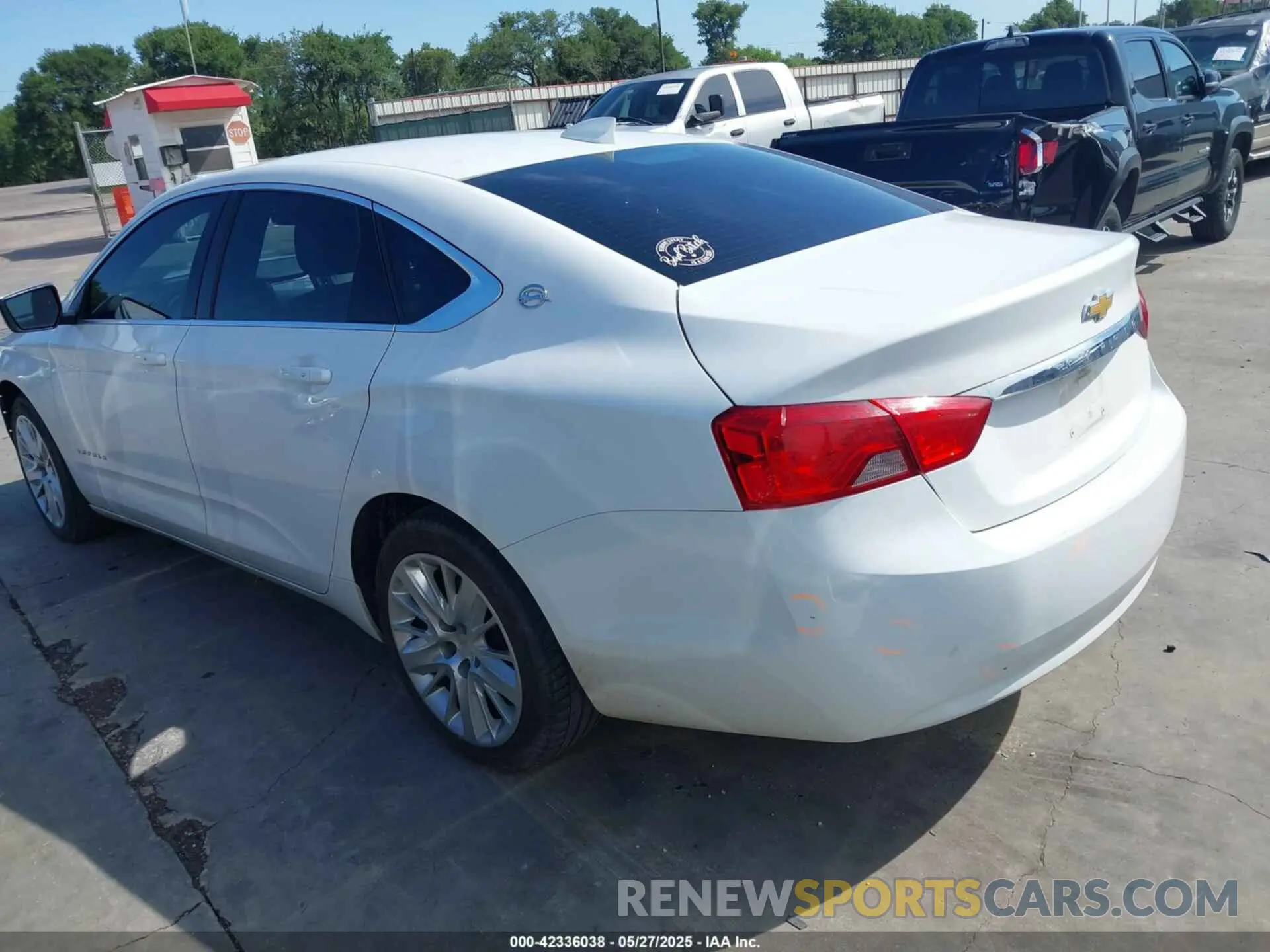 3 fotografías del automóvil dañado 1G11Y5SA6KU144785 CHEVROLET IMPALA 2019