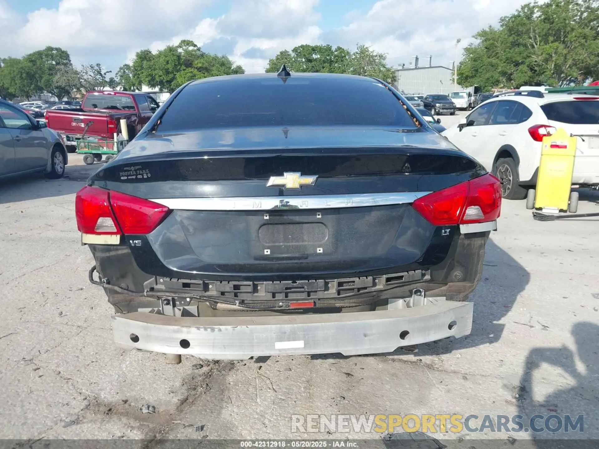 17 fotografías del automóvil dañado 1G11Z5S34KU118345 CHEVROLET IMPALA 2019