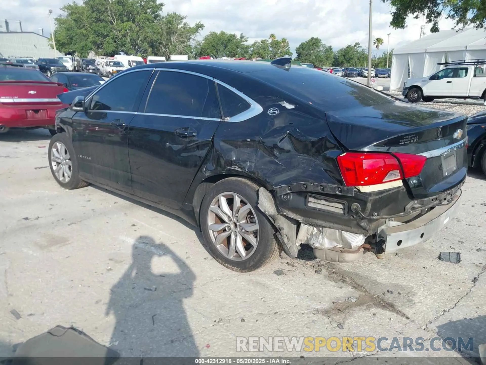 3 fotografías del automóvil dañado 1G11Z5S34KU118345 CHEVROLET IMPALA 2019