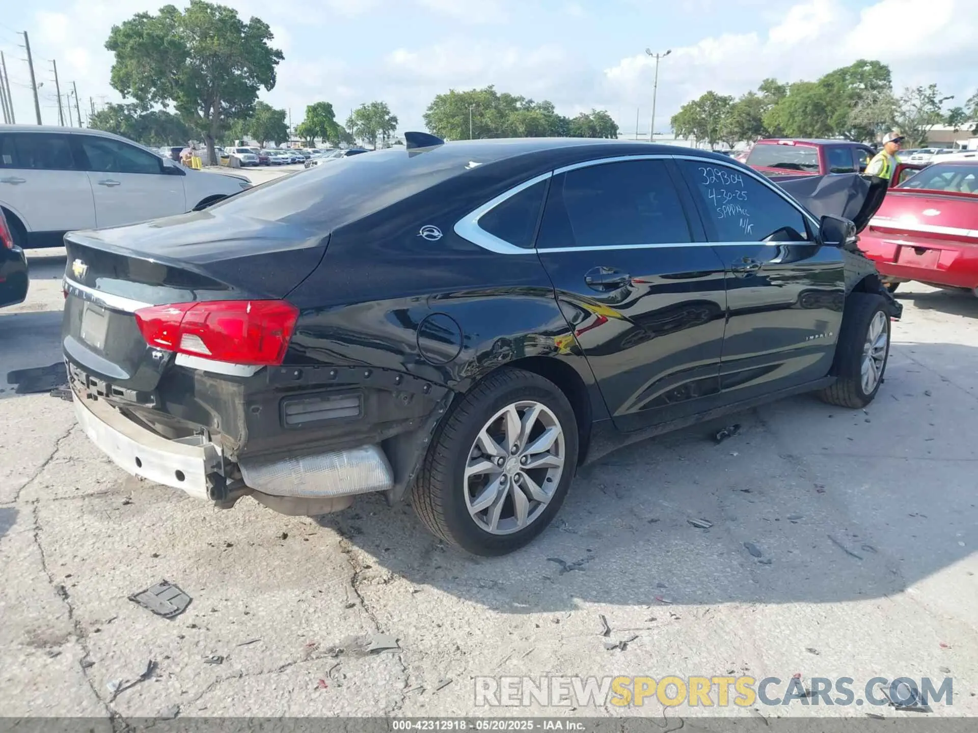 4 fotografías del automóvil dañado 1G11Z5S34KU118345 CHEVROLET IMPALA 2019