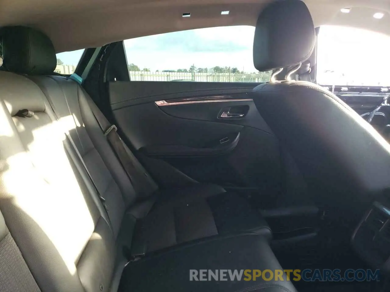 10 fotografías del automóvil dañado 1G11Z5S35KU115728 CHEVROLET IMPALA 2019