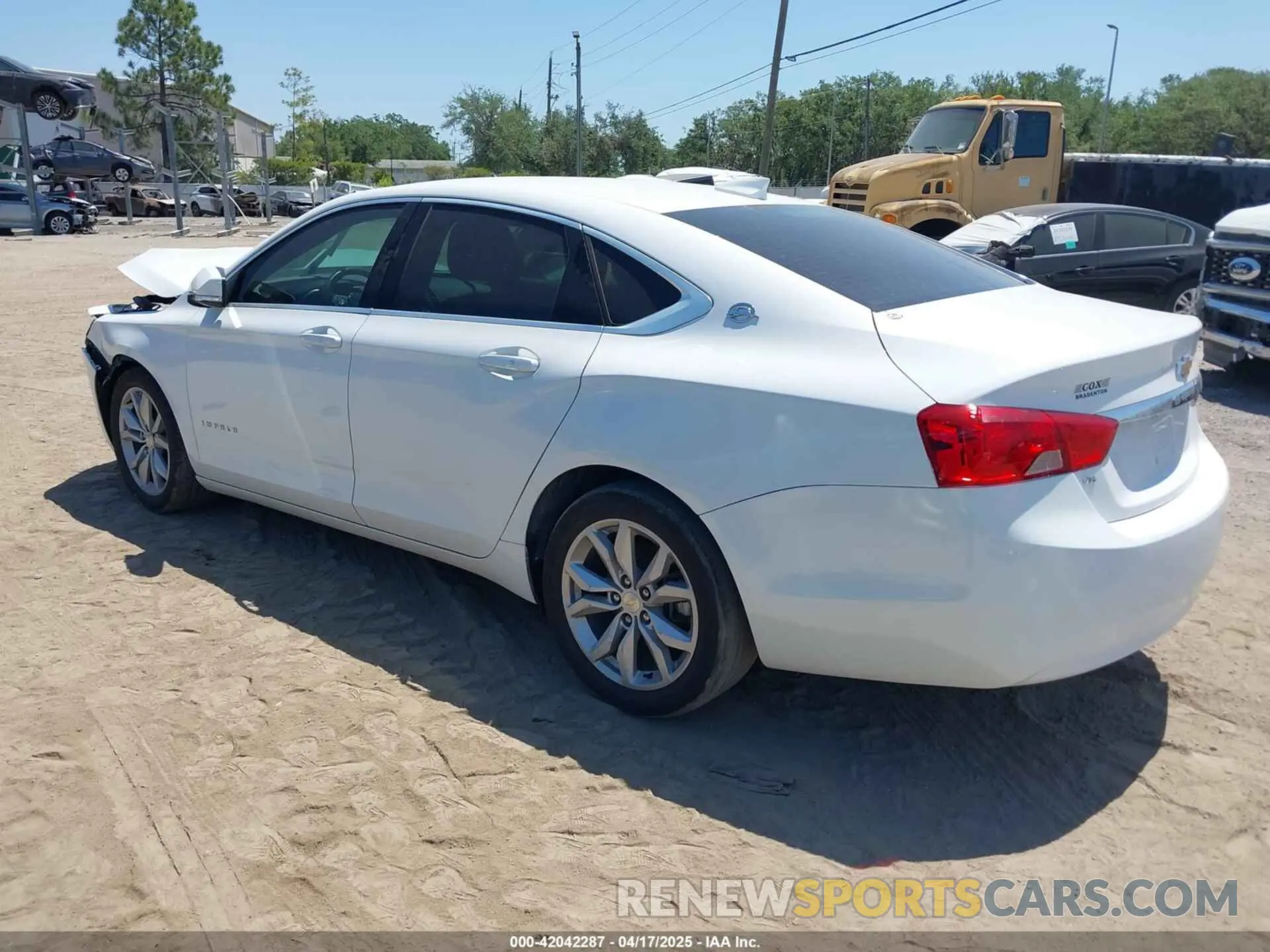 3 fotografías del automóvil dañado 1G11Z5S36KU113051 CHEVROLET IMPALA 2019