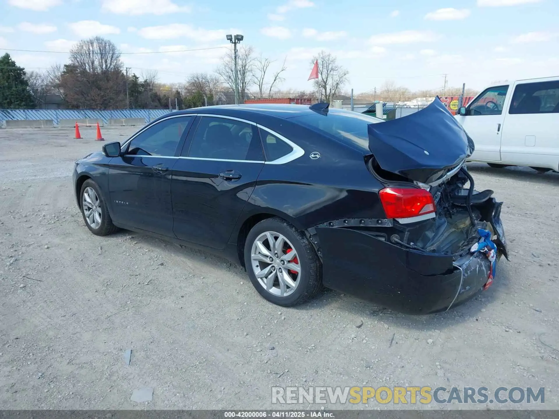 3 fotografías del automóvil dañado 1G11Z5S39KU104196 CHEVROLET IMPALA 2019