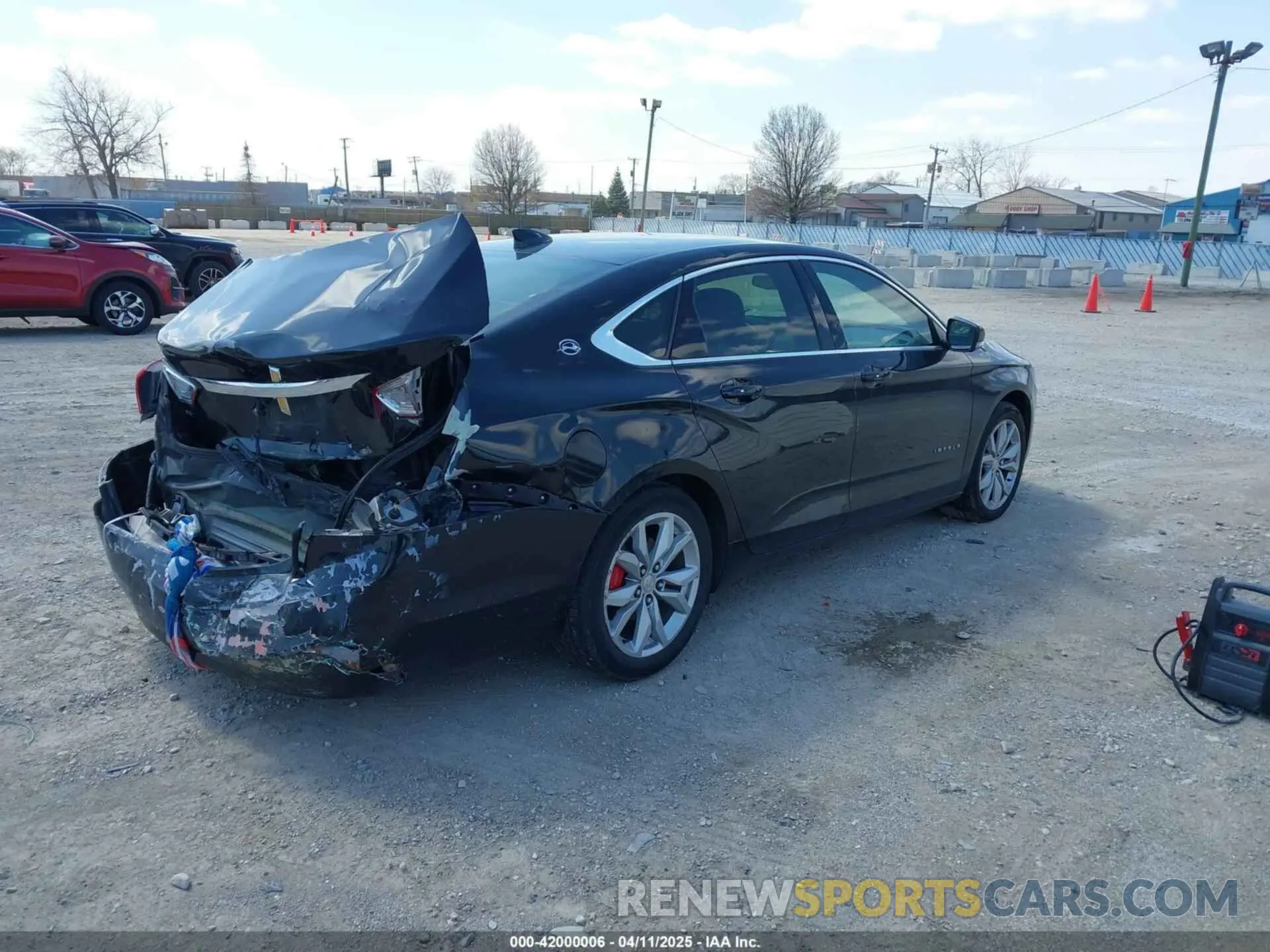 4 fotografías del automóvil dañado 1G11Z5S39KU104196 CHEVROLET IMPALA 2019
