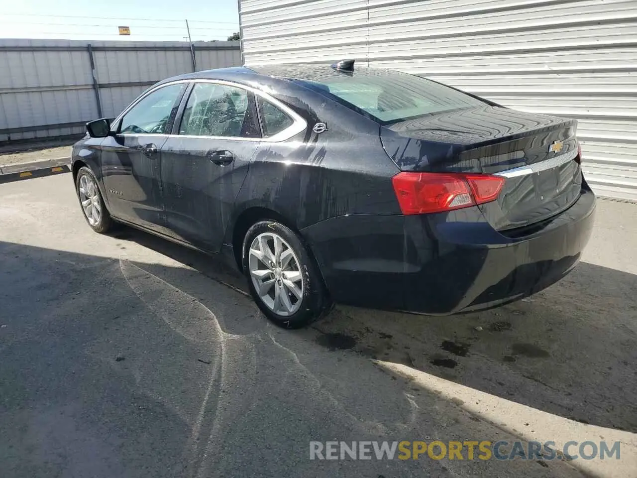 2 fotografías del automóvil dañado 1G11Z5SA1KU137952 CHEVROLET IMPALA 2019
