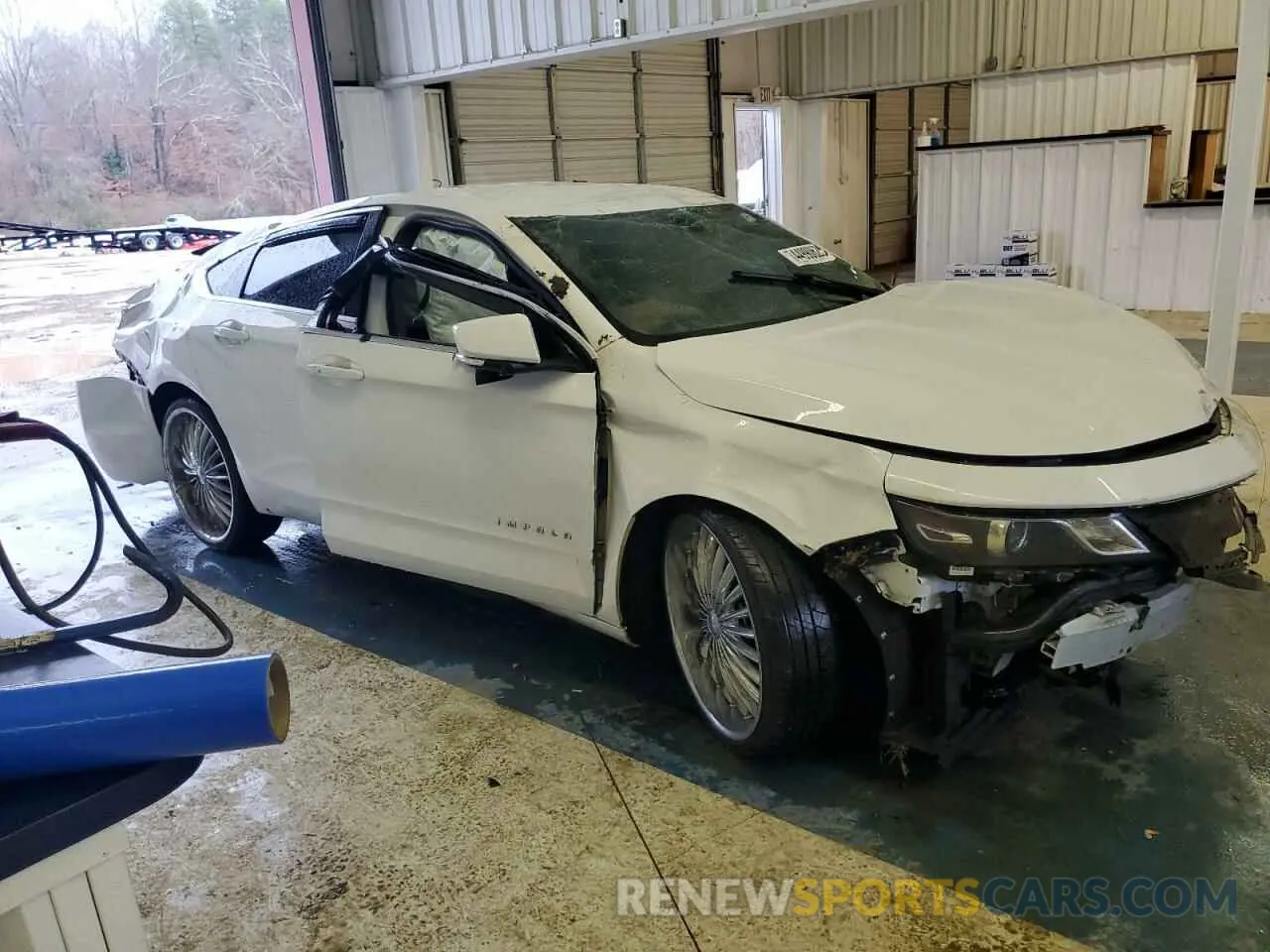 4 fotografías del automóvil dañado 1G11Z5SA5KU136139 CHEVROLET IMPALA 2019