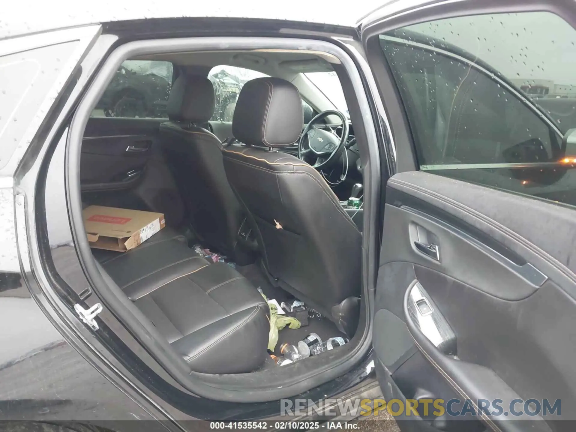 8 fotografías del automóvil dañado 2G1105S30K9135277 CHEVROLET IMPALA 2019