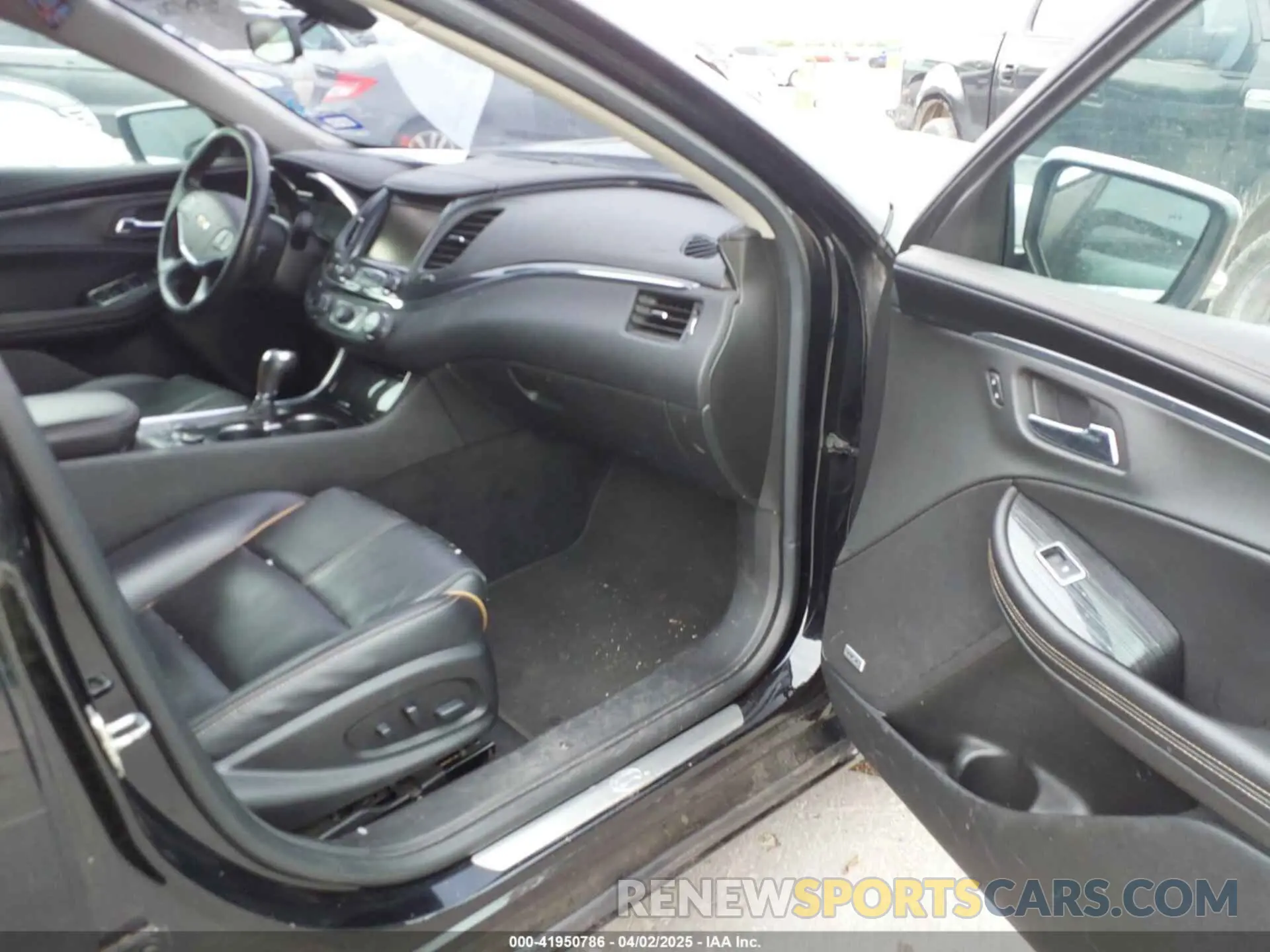 5 fotografías del automóvil dañado 2G1105S35K9152527 CHEVROLET IMPALA 2019