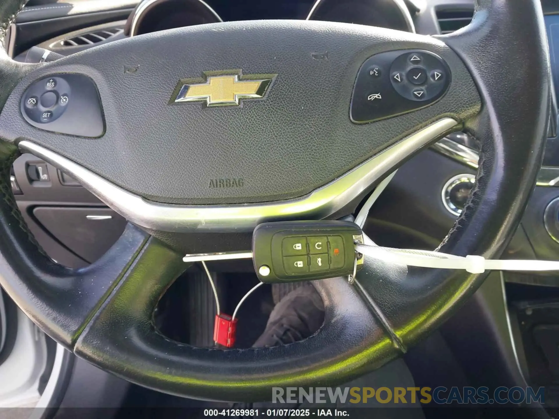 11 fotografías del automóvil dañado 2G1105S38K9139464 CHEVROLET IMPALA 2019