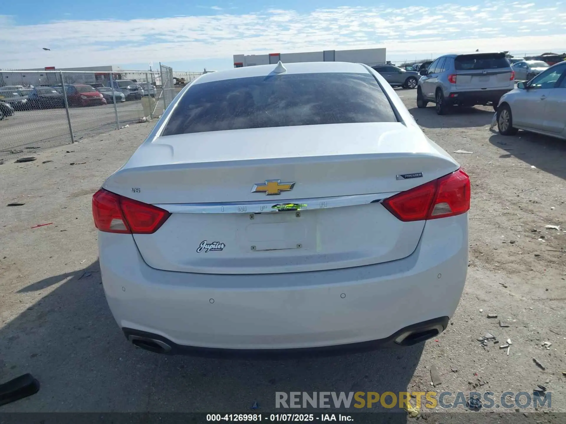 16 fotografías del automóvil dañado 2G1105S38K9139464 CHEVROLET IMPALA 2019
