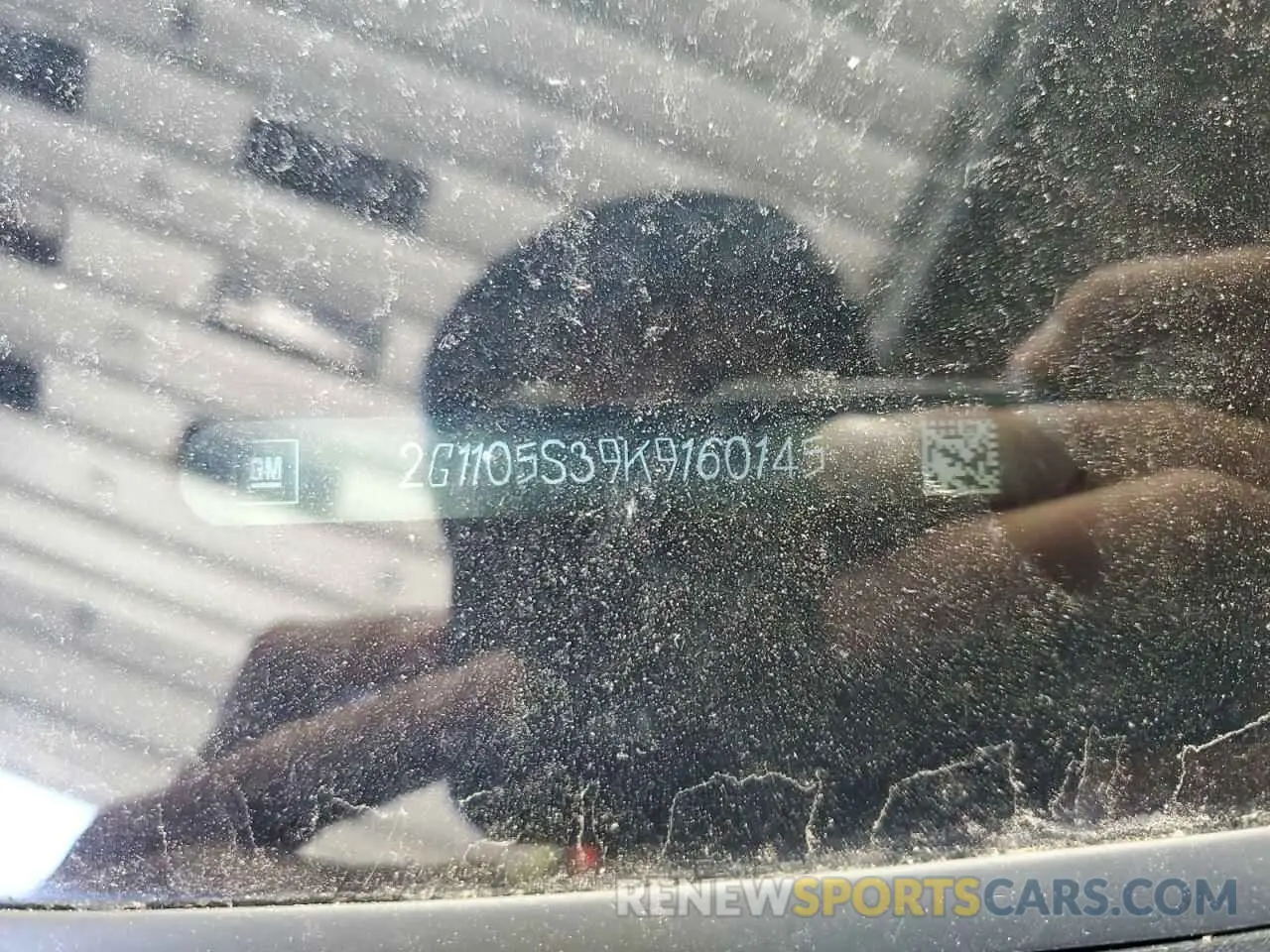 12 fotografías del automóvil dañado 2G1105S39K9160145 CHEVROLET IMPALA 2019