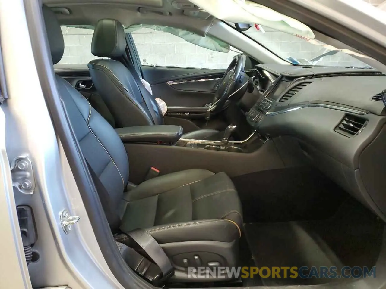 7 fotografías del automóvil dañado 2G1105S39K9160145 CHEVROLET IMPALA 2019