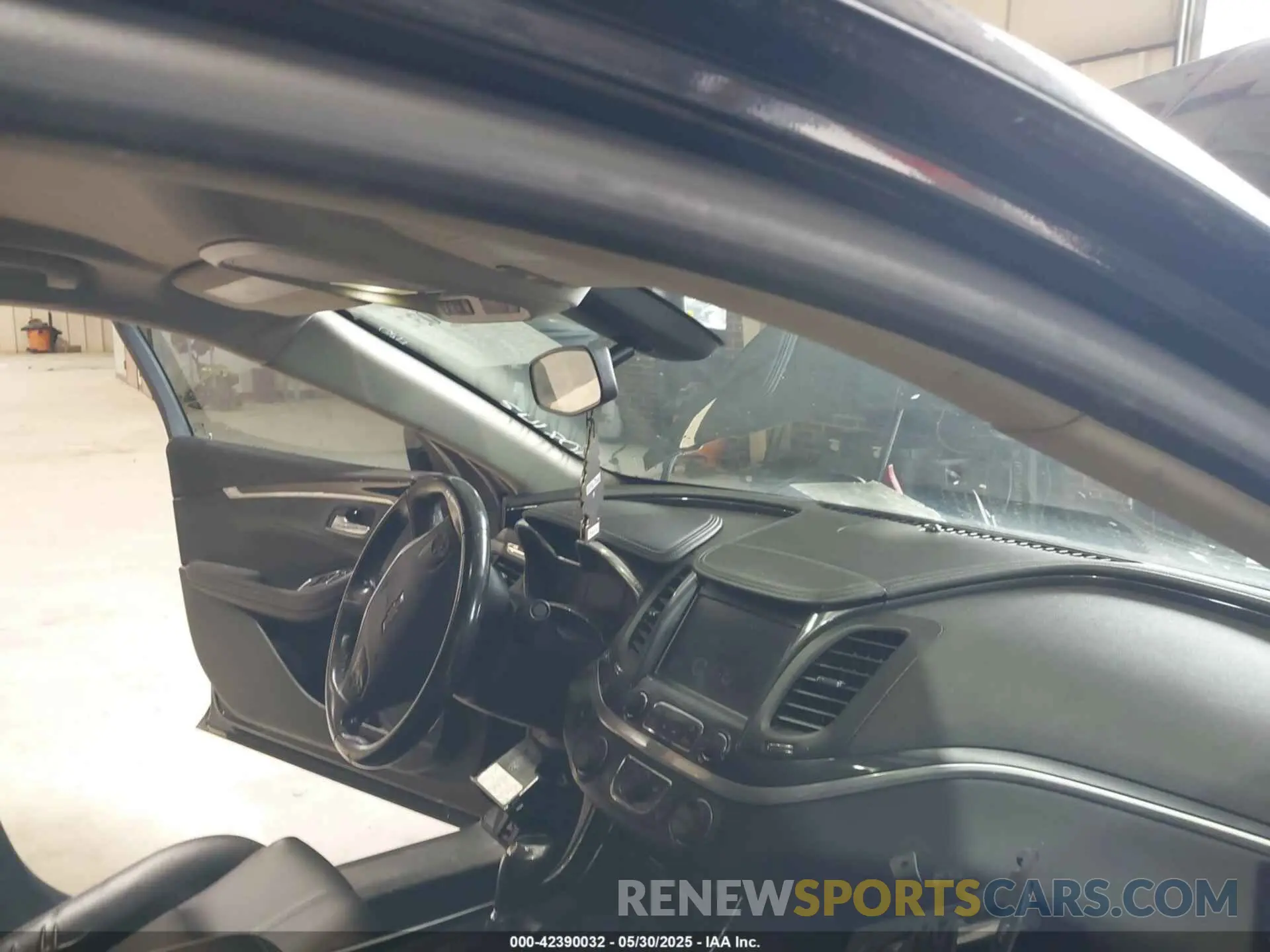 5 fotografías del automóvil dañado 2G11Z5S31K9108143 CHEVROLET IMPALA 2019