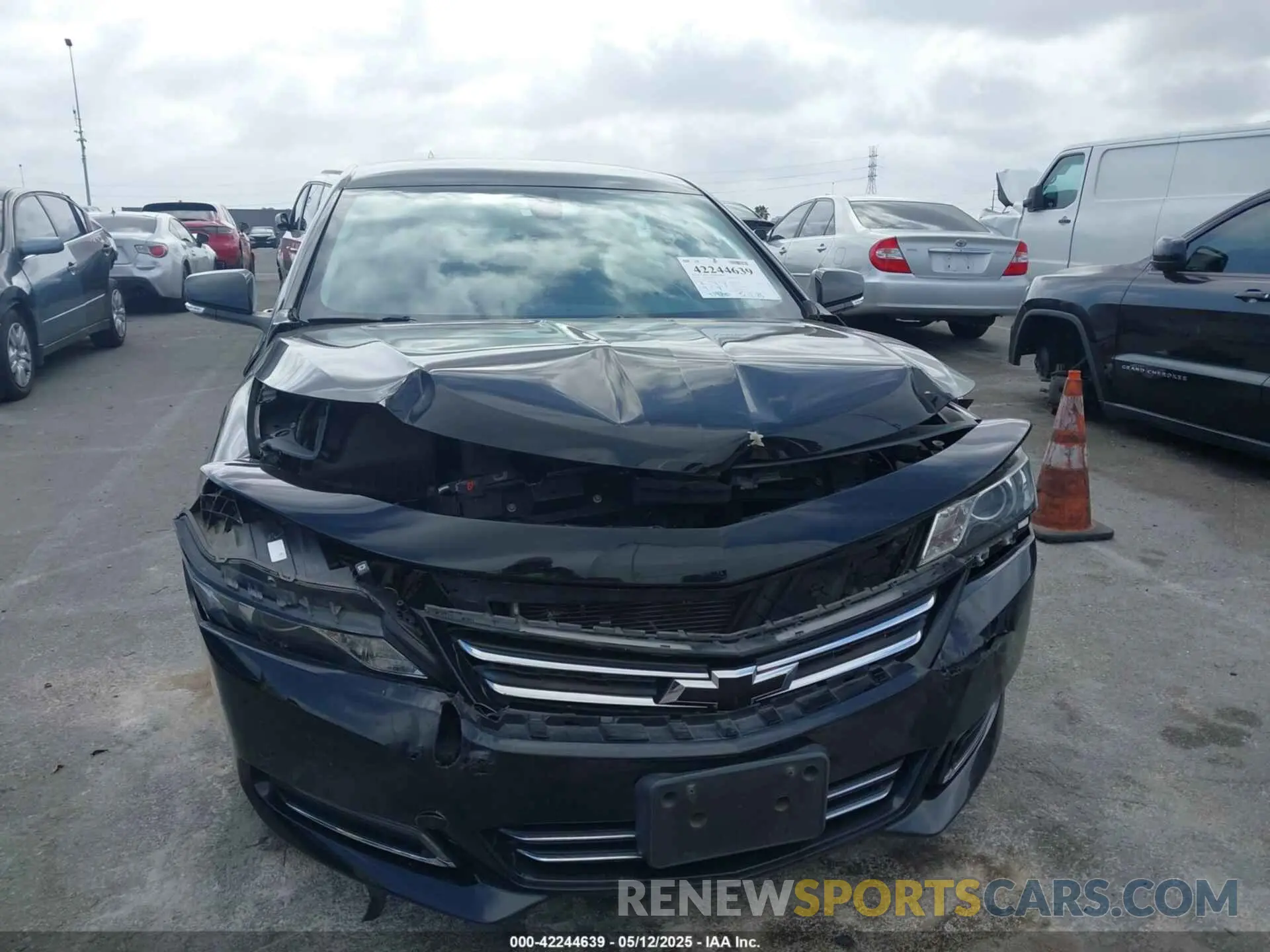 12 fotografías del automóvil dañado 2G11Z5S31K9121023 CHEVROLET IMPALA 2019