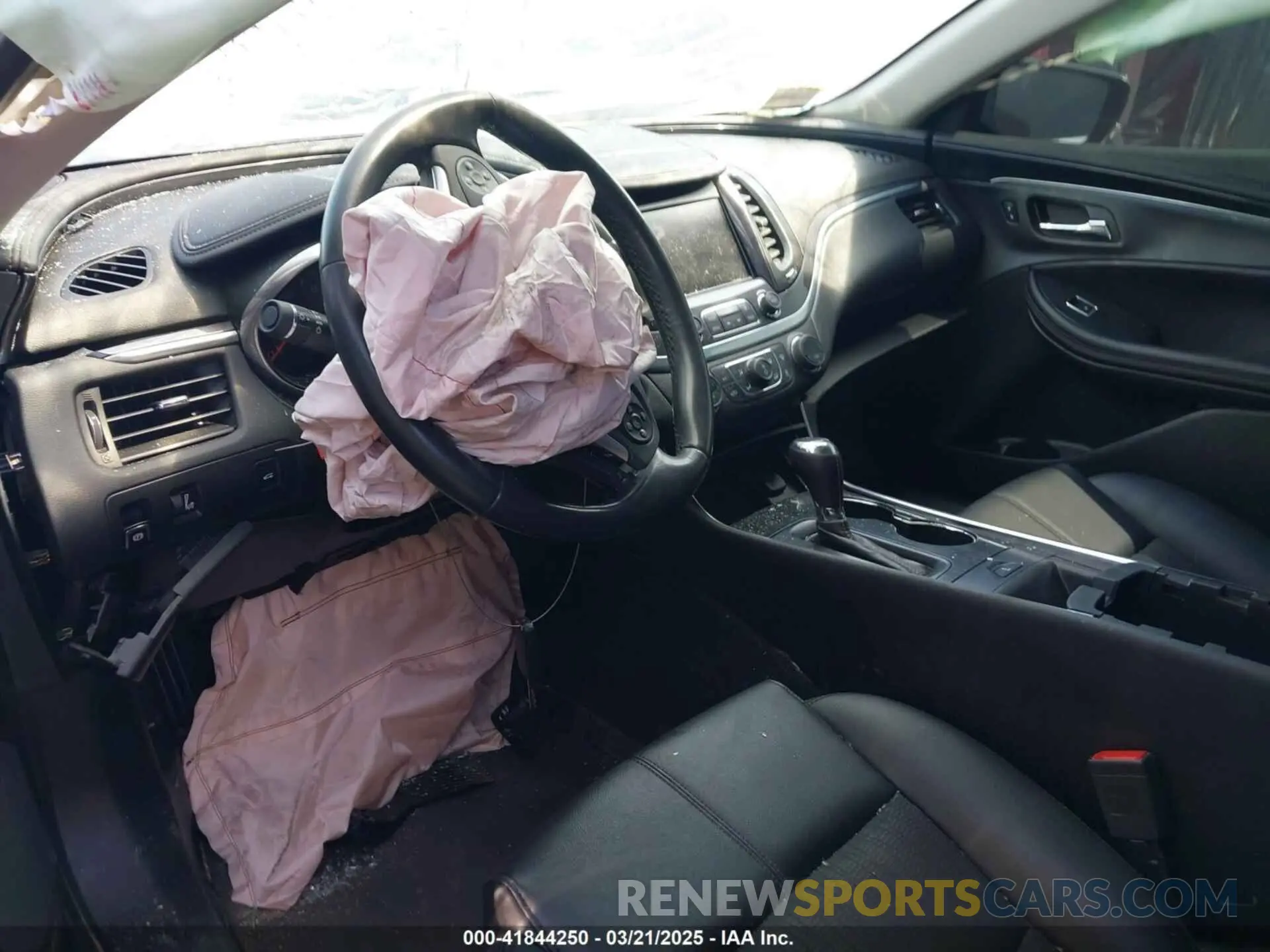 14 fotografías del automóvil dañado 2G11Z5S32K9134315 CHEVROLET IMPALA 2019
