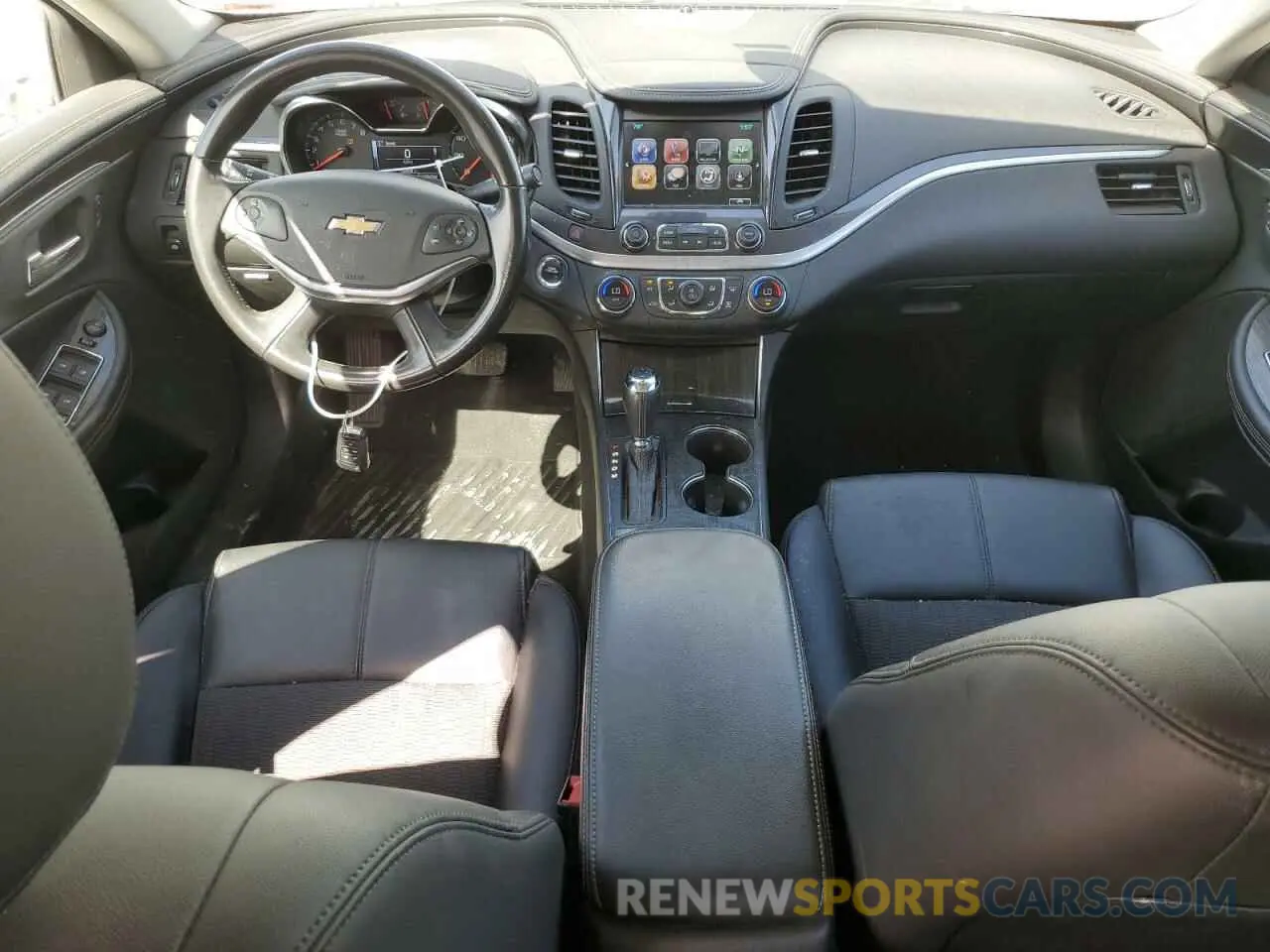 8 fotografías del automóvil dañado 2G11Z5S34K9112106 CHEVROLET IMPALA 2019