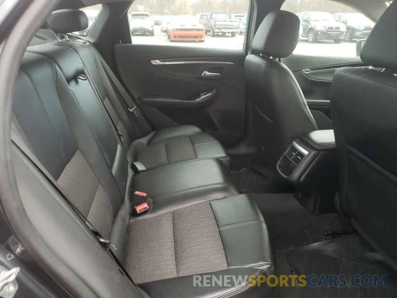 10 fotografías del automóvil dañado 2G11Z5S35K9105195 CHEVROLET IMPALA 2019