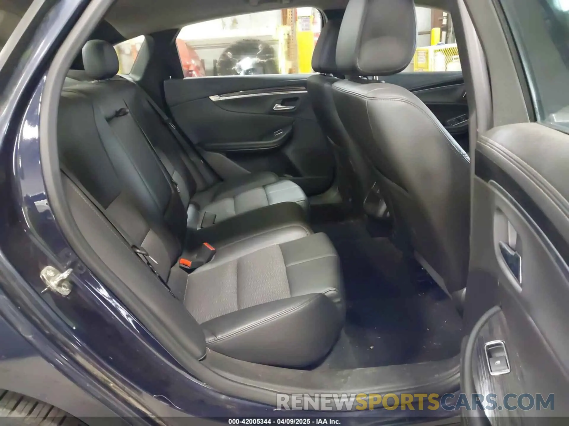 8 fotografías del automóvil dañado 2G11Z5S36K9119560 CHEVROLET IMPALA 2019