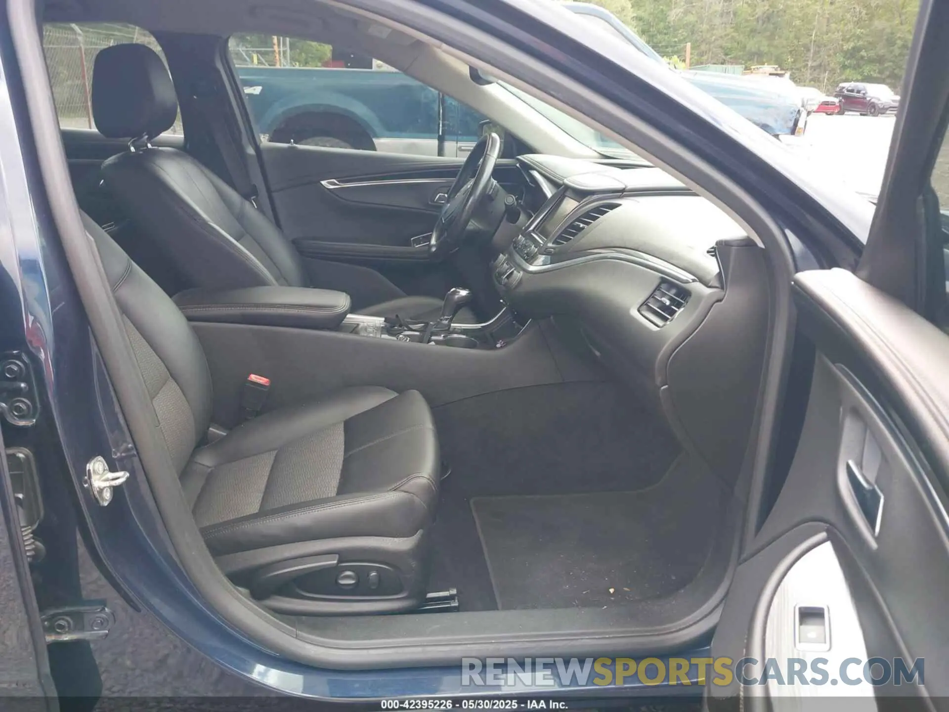 5 fotografías del automóvil dañado 2G11Z5S3XK9139388 CHEVROLET IMPALA 2019