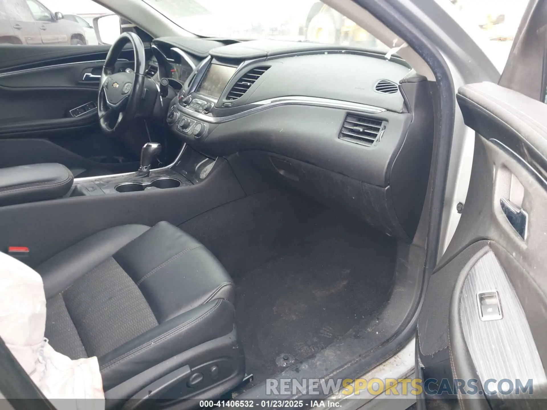 5 fotografías del automóvil dañado 2G11Z5SA6K9137037 CHEVROLET IMPALA 2019