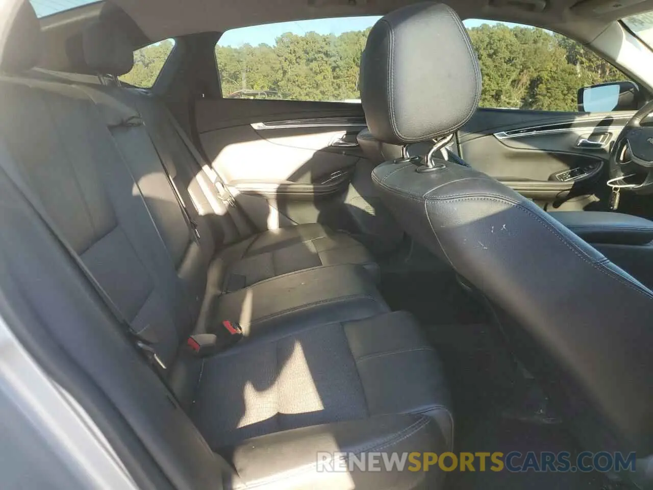 10 fotografías del automóvil dañado 2G11Z5SA7K9143381 CHEVROLET IMPALA 2019