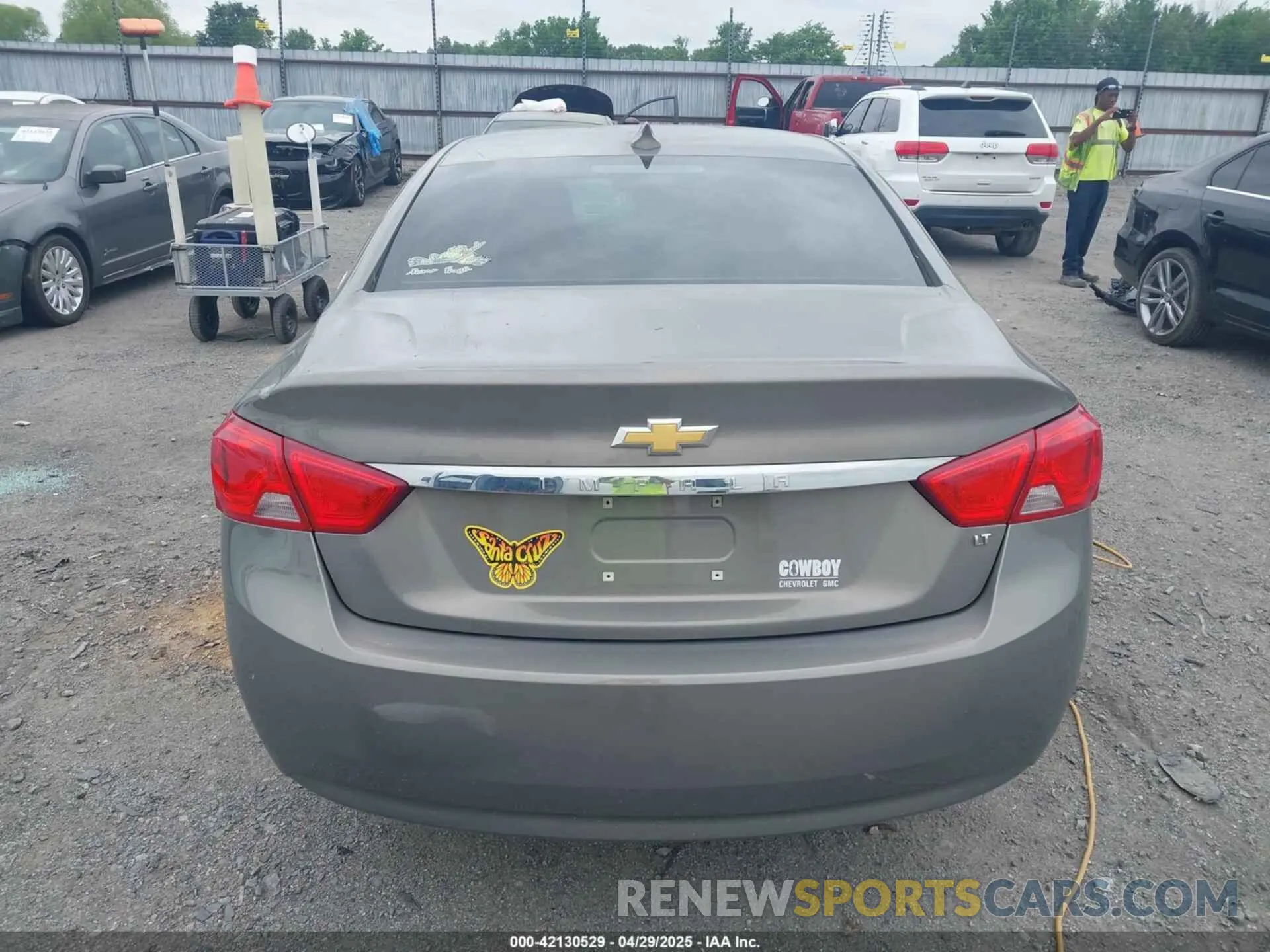 15 fotografías del automóvil dañado 2G11Z5SA9K9144063 CHEVROLET IMPALA 2019