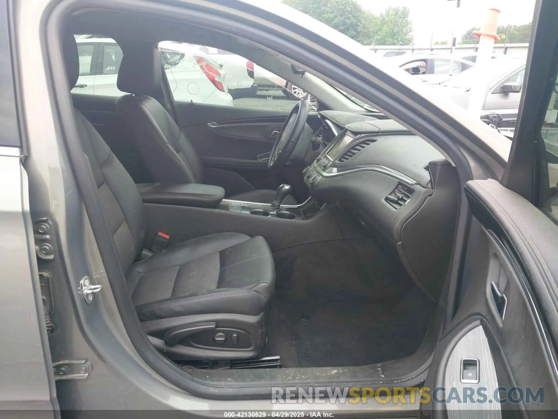 5 fotografías del automóvil dañado 2G11Z5SA9K9144063 CHEVROLET IMPALA 2019