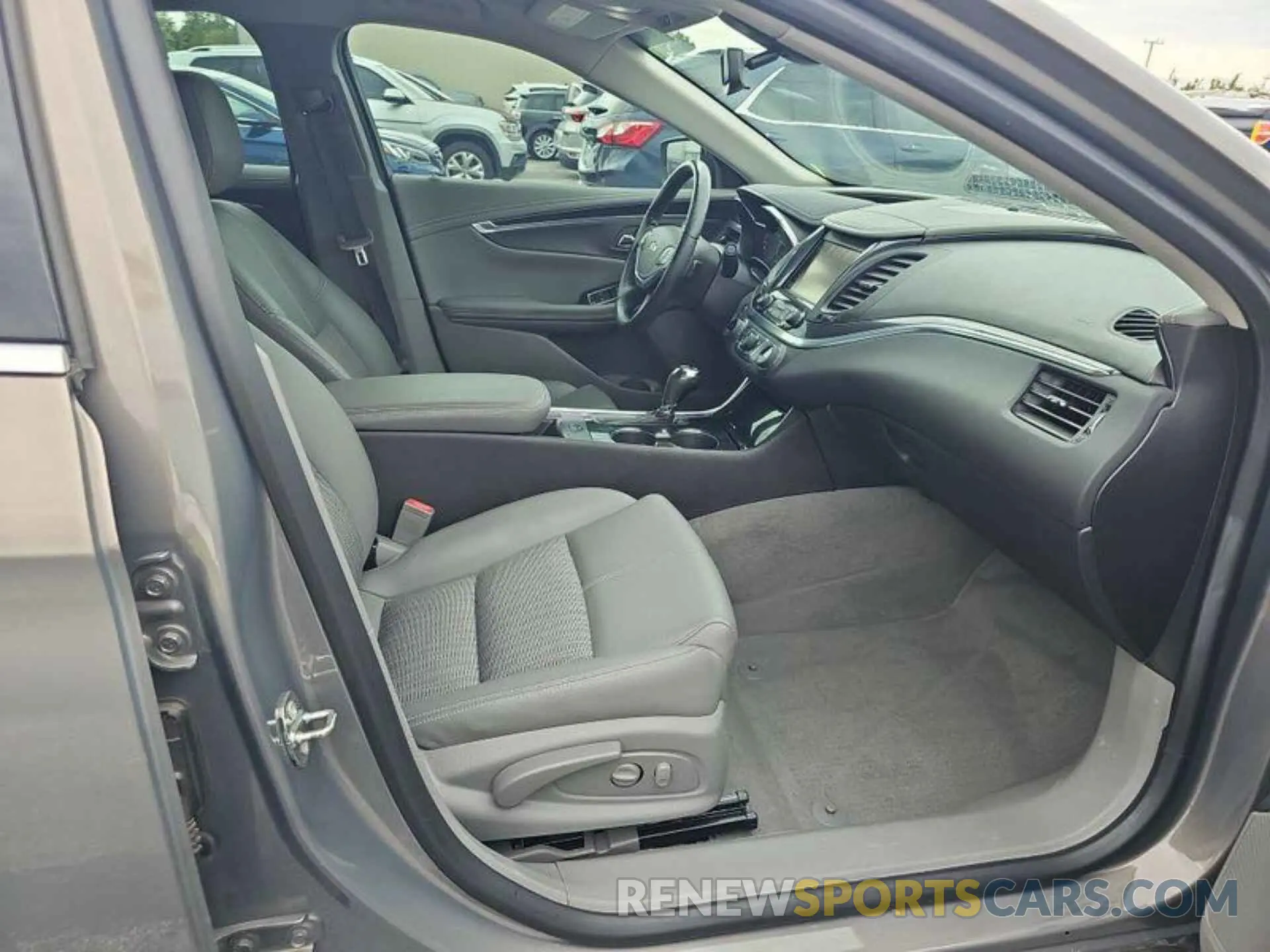 17 fotografías del automóvil dañado 2G11Z5SAXK9140572 CHEVROLET IMPALA 2019